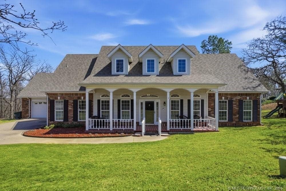 4 bedroom house for sale at 3813 S Rolling Oaks Dr Sand Springs 74107 - $350,000
