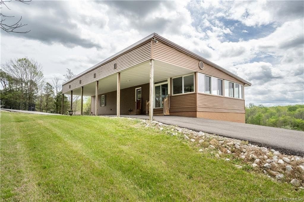 3 bedroom house for sale at 9605 Cooks Mill Rd Georgetown 47122 - $449,900