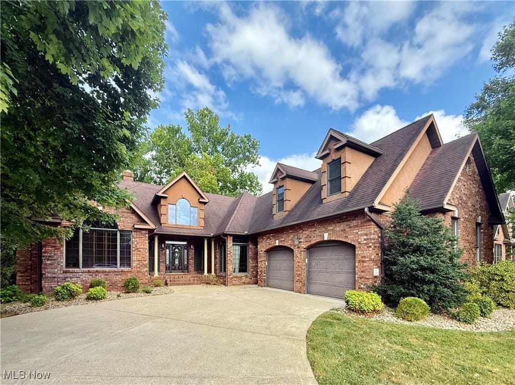 5 bedroom house for sale at 9 Henderson Ln Boaz - $710,000