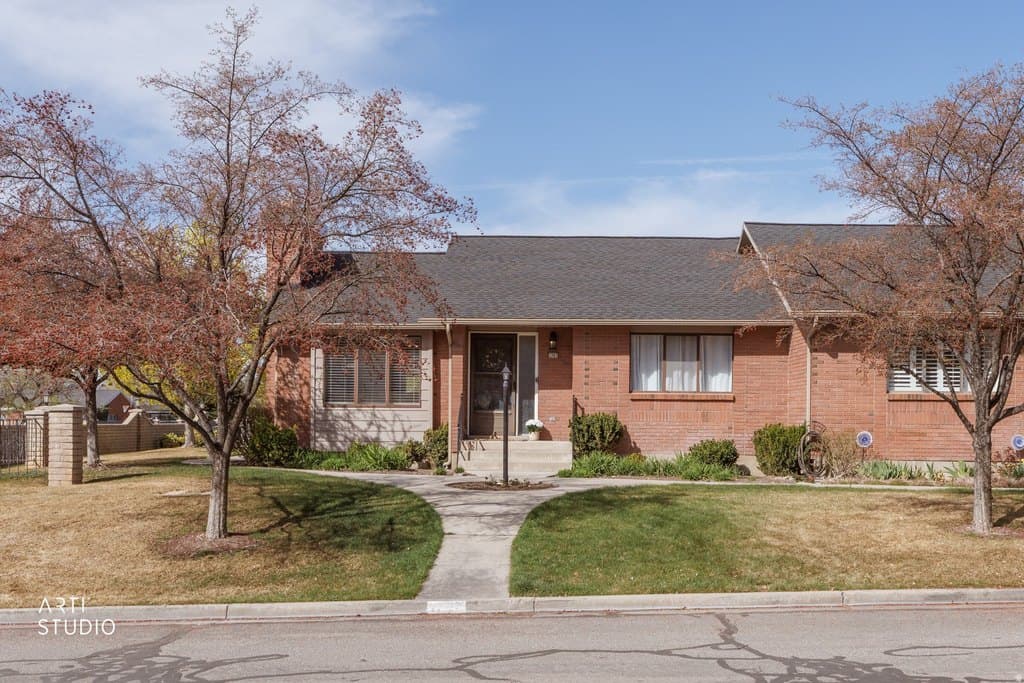 3 bedroom townhouse for sale at 1747 Cobblestone Dr Provo - $500,000