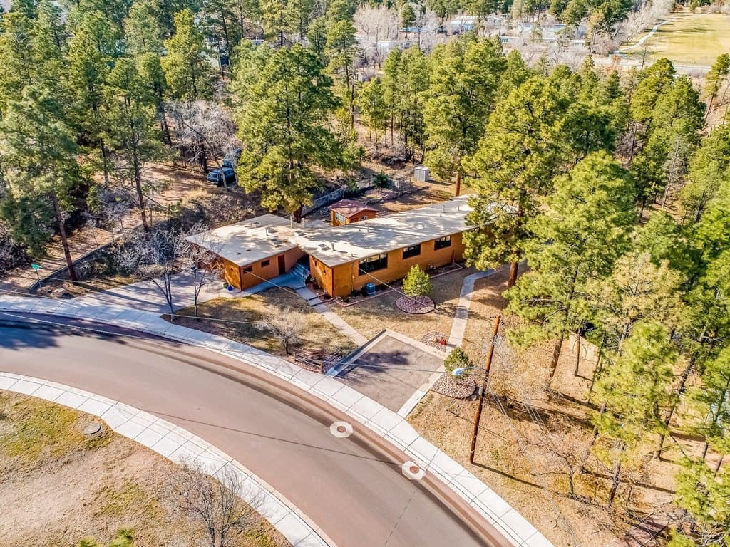 3 bedroom house for sale at 2382 33rd St Los Alamos 87544 - $725,000