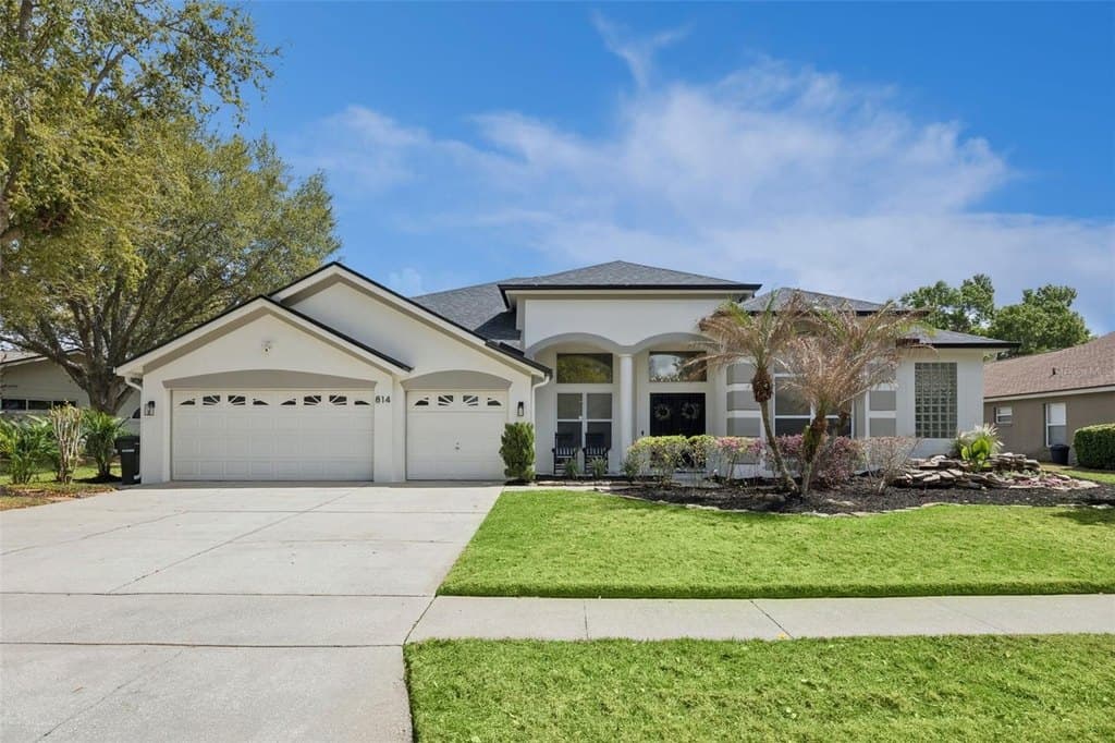 4 bedroom house for sale at 814 Grovesmere Loop Ocoee 34761 - $739,999