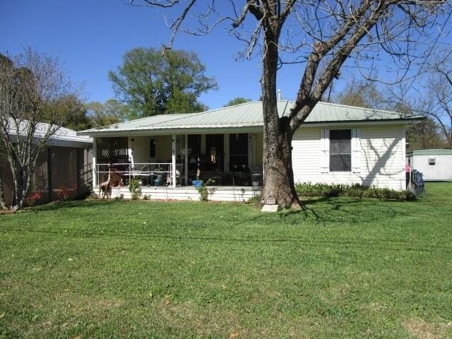 3 bedroom house for sale at 2015 Simmons St Alexandria - $177,000