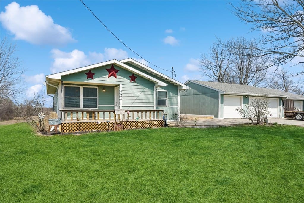 4 bedroom house for sale at 6664 Iowa St Ackworth - $239,900