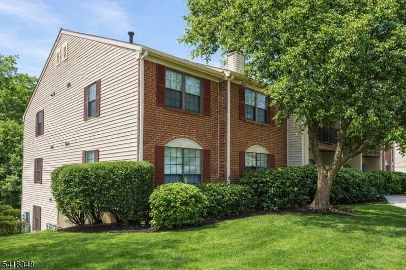 2 bedroom condo for sale at 347 Penns Way Basking Ridge - $399,000