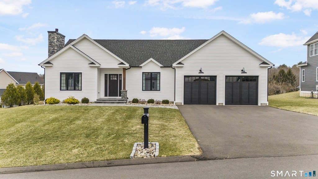 3 bedroom house for sale at 33 Wiegert Way Bristol - $599,999