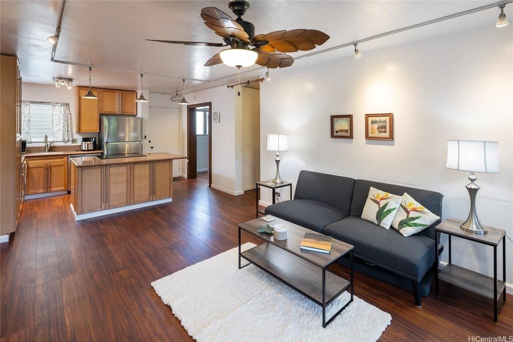 3 bedroom condo for sale at 98-703 Iho Pl Unit 1-402 Aiea - $490,000