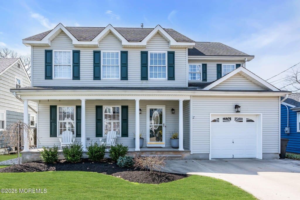 4 bedroom house for sale at 2404 Chestnut St Point Pleasant 08742 - $939,000