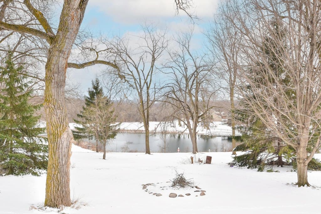 4 bedroom house for sale at W210N11170 Mountbrooke Dr Germantown 53022 - $450,000