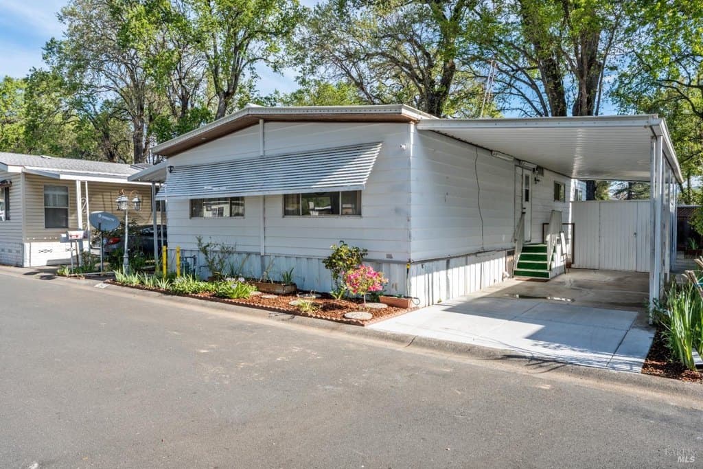2 bedroom mobile home for sale at 700 E Gobbi St Spc 90 Ukiah 95482 - $111,000