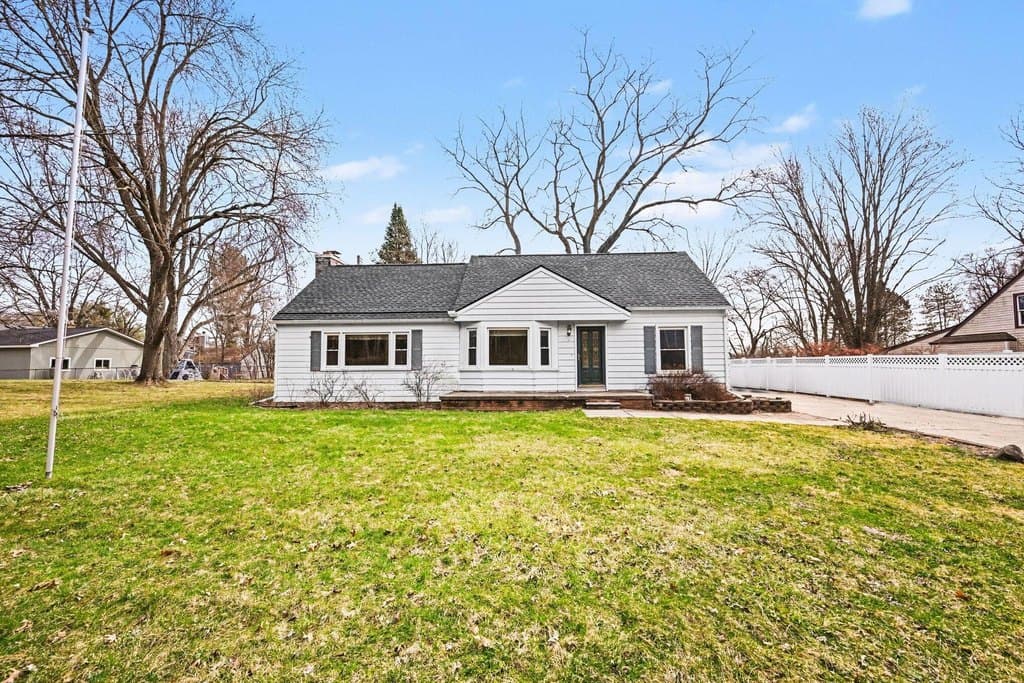 3 bedroom house for sale at 3418 N Dixboro Rd Ann Arbor - $385,000