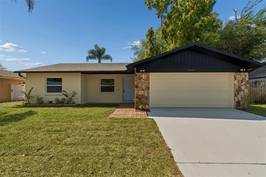 3 bedroom house for sale at 5522 Pentail Cir Tampa - $375,000