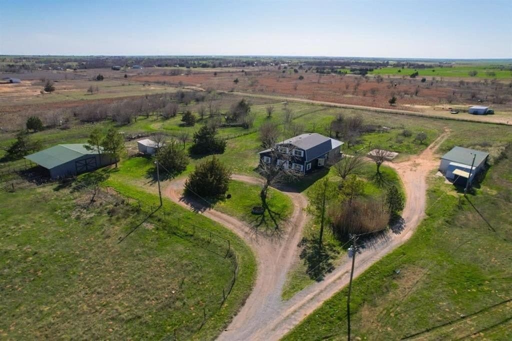 4 bedroom house for sale at 15549 S County Road 206 Blair - $369,900