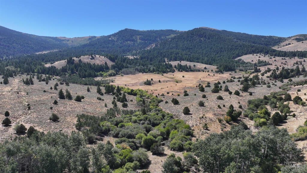 land for sale at 1200 S Lands Creek Rd Albion - $16,400,000