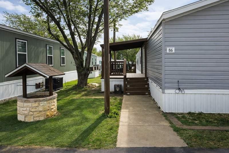 3 bedroom mobile home for sale at 2120 S Burleson Blvd Trlr 86 Burleson - $35,000