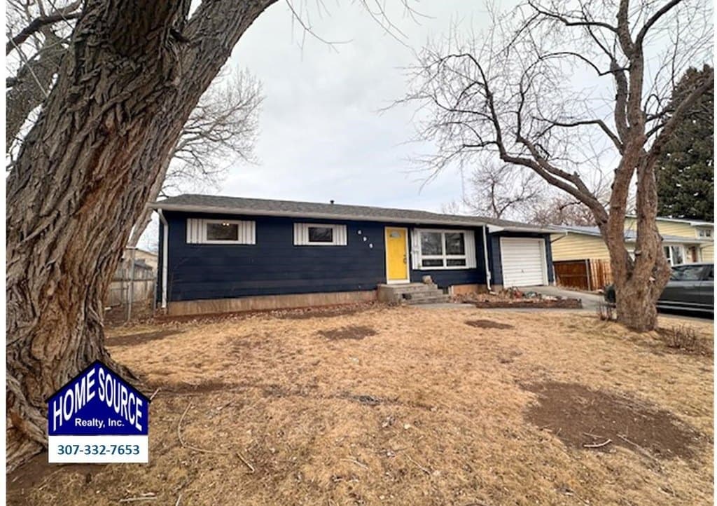 4 bedroom house for sale at 695 N 9th St Lander 82520 - $360,000