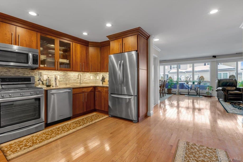 3 bedroom condo for sale at 100 Baker Ct Unit 113 Barnum Island - $960,000