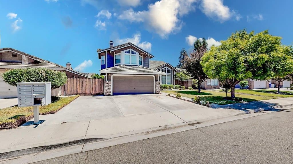 4 bedroom house for sale at 4184 Horizon Ct Turlock 95382 - $569,900