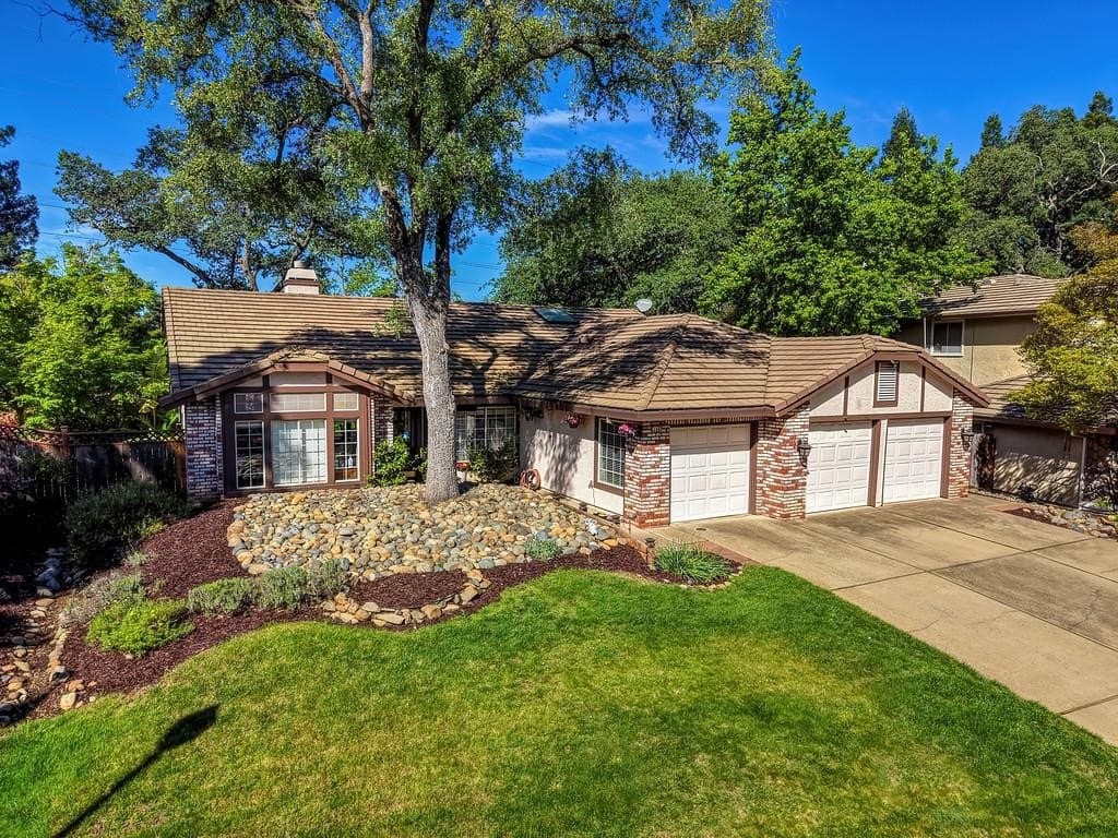 3 bedroom house for sale at 104 Whelan Ct Folsom - $935,000