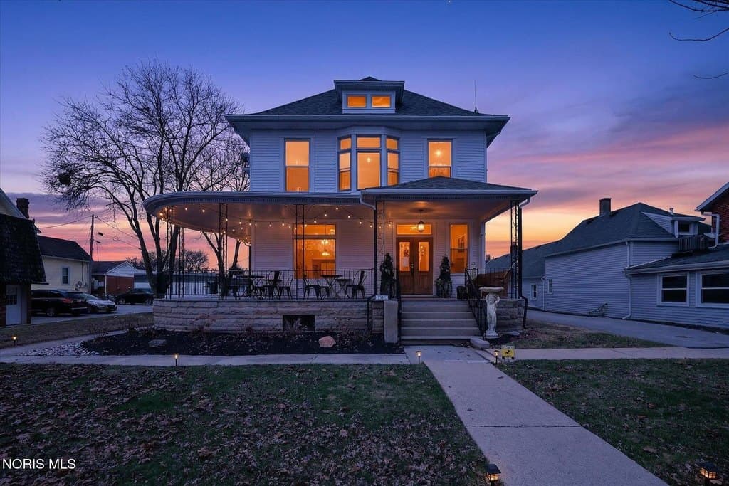 7 bedroom house for sale at 325 N Main St Bowling Green - $489,000