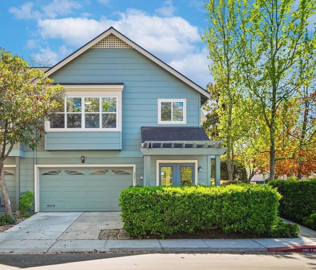 3 bedroom townhouse for sale at 2291 Oaktree Dr Unit 201 Mountain View 94040 - $1,728,000