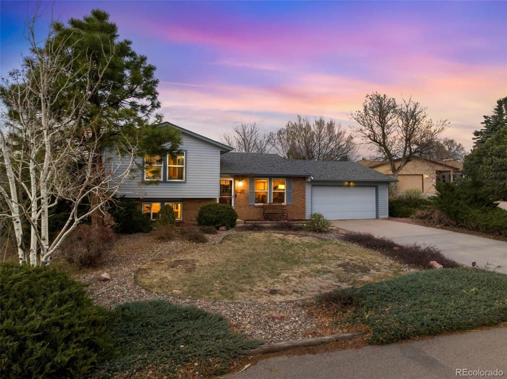 3 bedroom house for sale at 2120 Rusty Hinge Dr Colorado Springs - $450,000