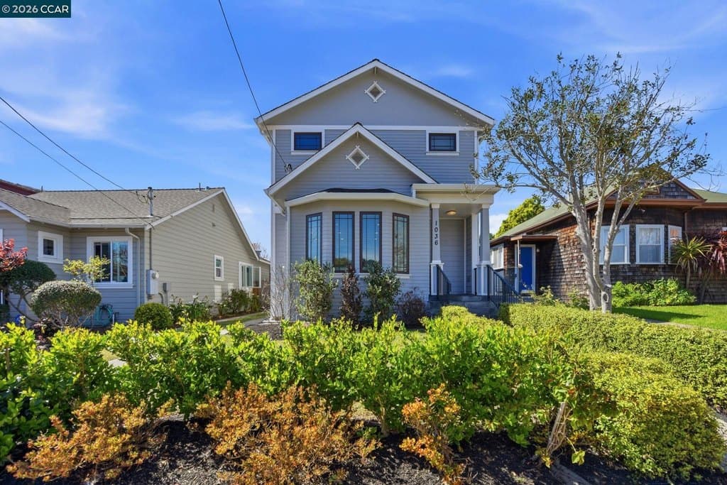 4 bedroom house for sale at 1036 Ramona Ave Albany - $1,588,000