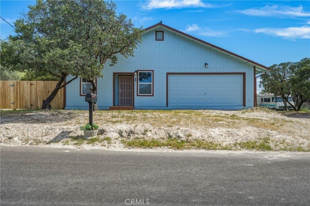 2 bedroom house for sale at 3426 4th St Clearlake 95422 - $270,000