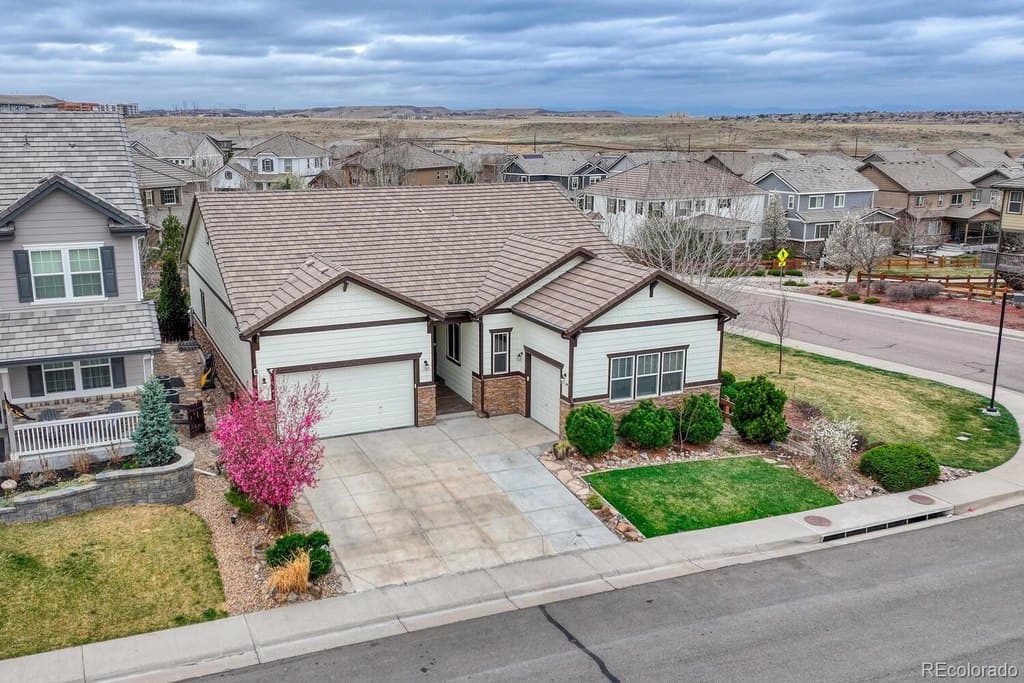 4 bedroom house for sale at 10429 Sierra Ridge Dr Parker 80134 - $899,000