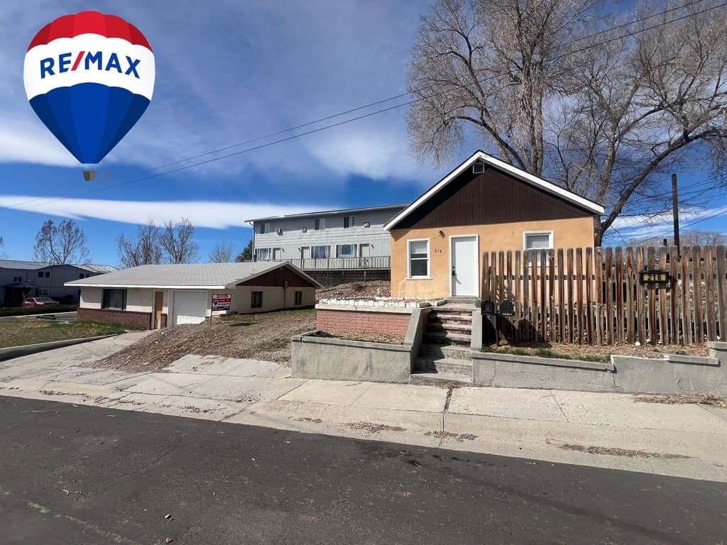 2 bedroom house for sale at 216 S 13th St E Riverton 82501 - $104,900
