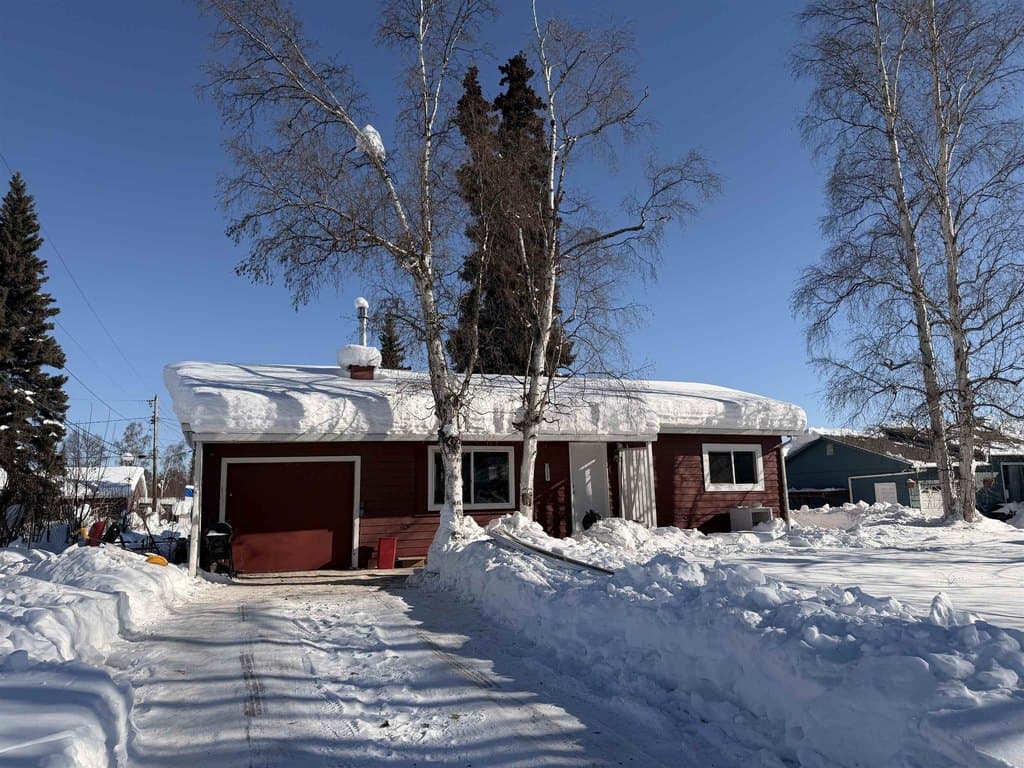 2 bedroom house for sale at 1177 Coppet St Fairbanks 99709 - $299,900