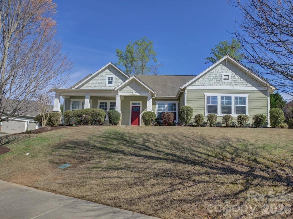 4 bedroom house for sale at 1343 Kings Bottom Dr Fort Mill 29715 - $875,000