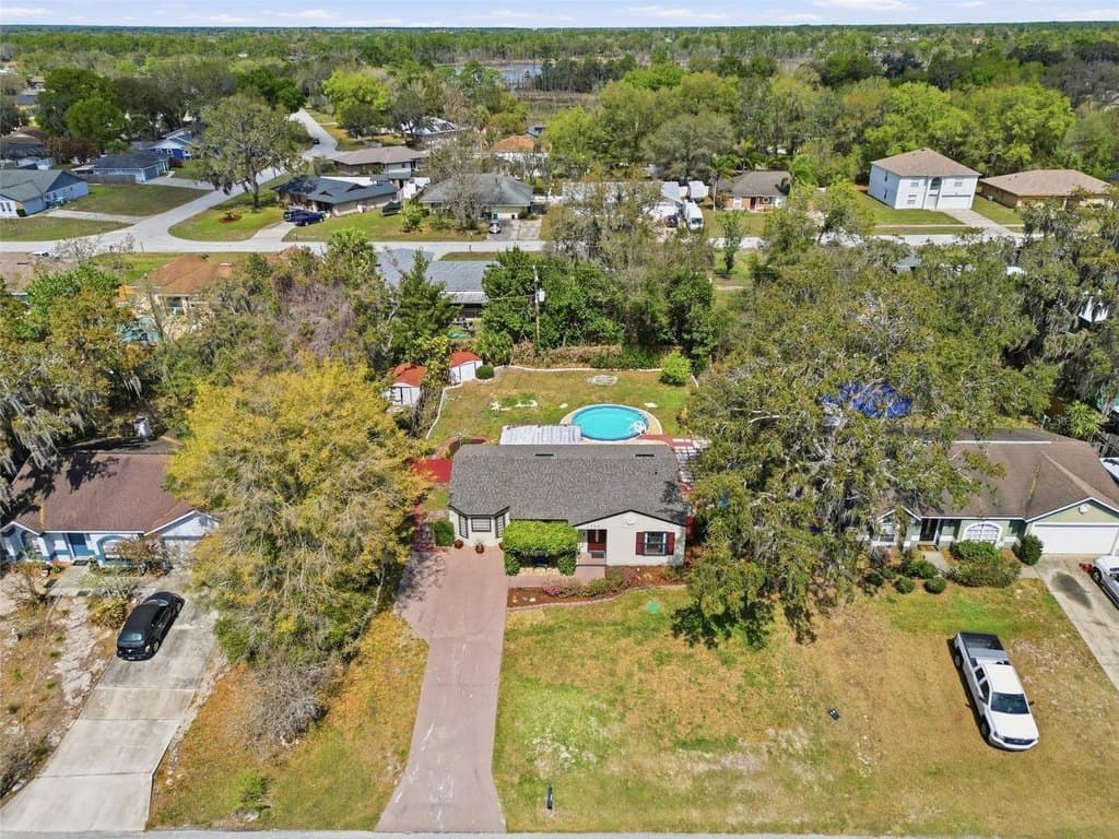 2 bedroom house for sale at 2964 Obannion St Deltona 32738 - $229,000