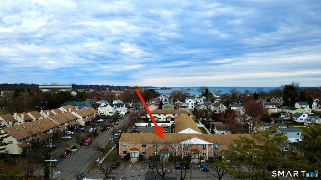 2 bedroom townhouse for sale at 54 Lindstrom Rd Unit 54 Stamford - $479,900