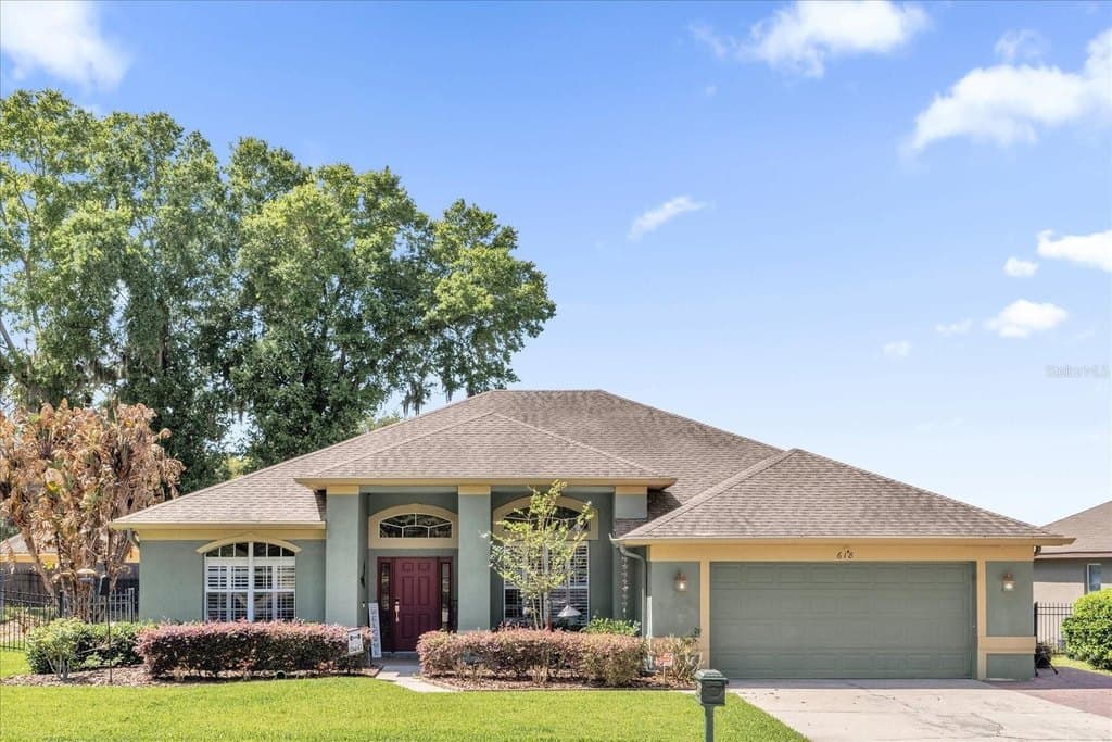 3 bedroom house for sale at 618 Statenville Ct Ocoee 34761 - $529,900