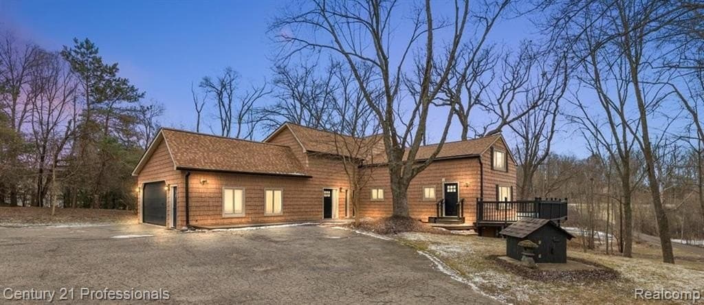 4 bedroom house for sale at 3185 Shimmons Rd Auburn Hills - $1,050,000