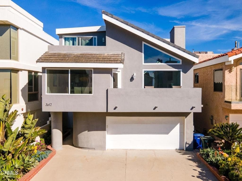 4 bedroom house for sale at 3612 Ocean Dr Oxnard 93035 - $2,899,000