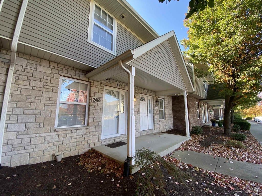 2 bedroom condo for sale at 2465 S Woolery Mill Dr Bloomington 47403 - $225,000
