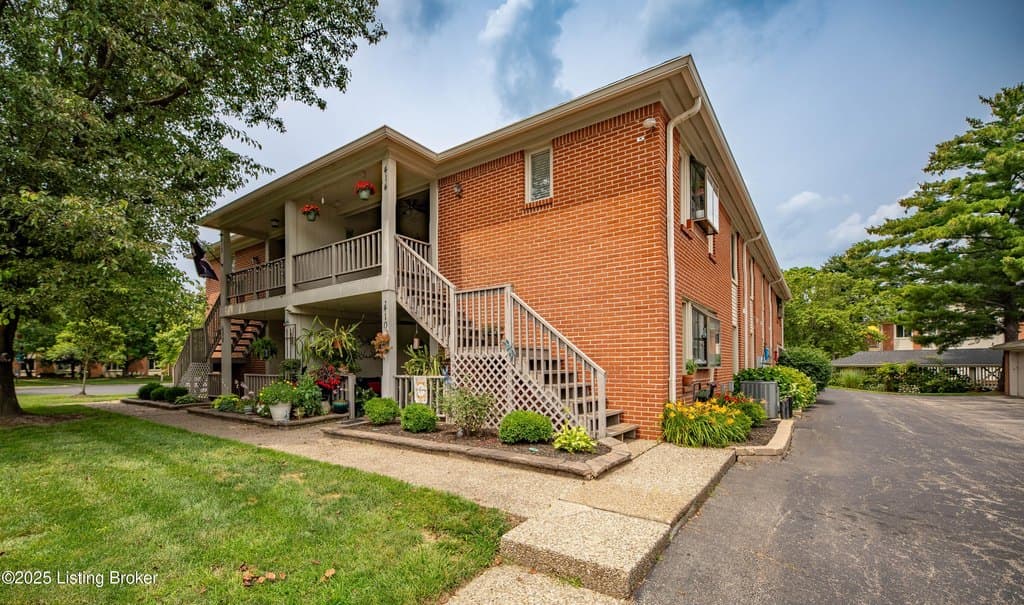 2 bedroom condo for sale at 414 Rosewood Ct Blue Ridge Manor - $189,999