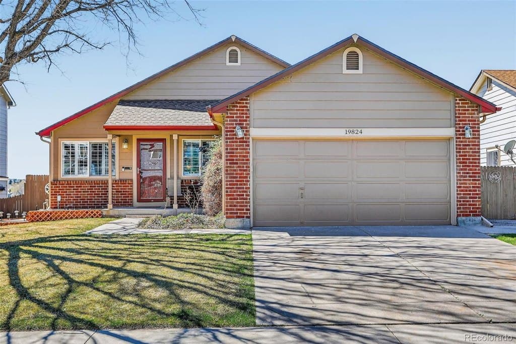 5 bedroom house for sale at 19824 E Stanford Dr Centennial 80015 - $630,000