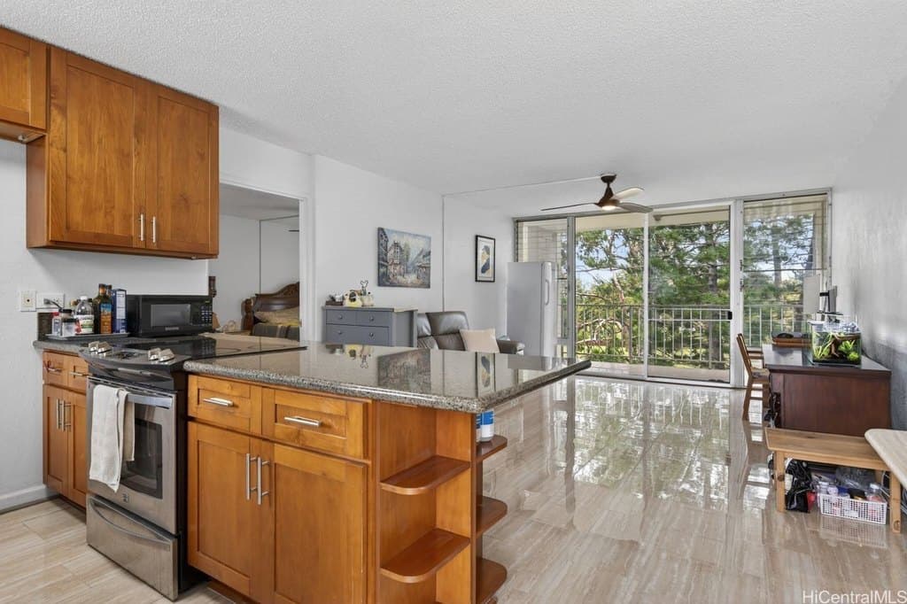 3 bedroom condo for sale at 98-703 Iho Pl Unit 1-901 Aiea - $475,000