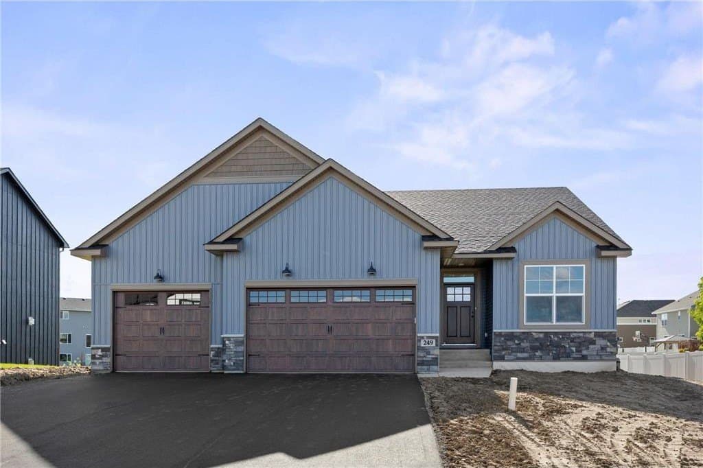 4 bedroom house for sale at 249 3rd St SW Delano 55328 - $574,900