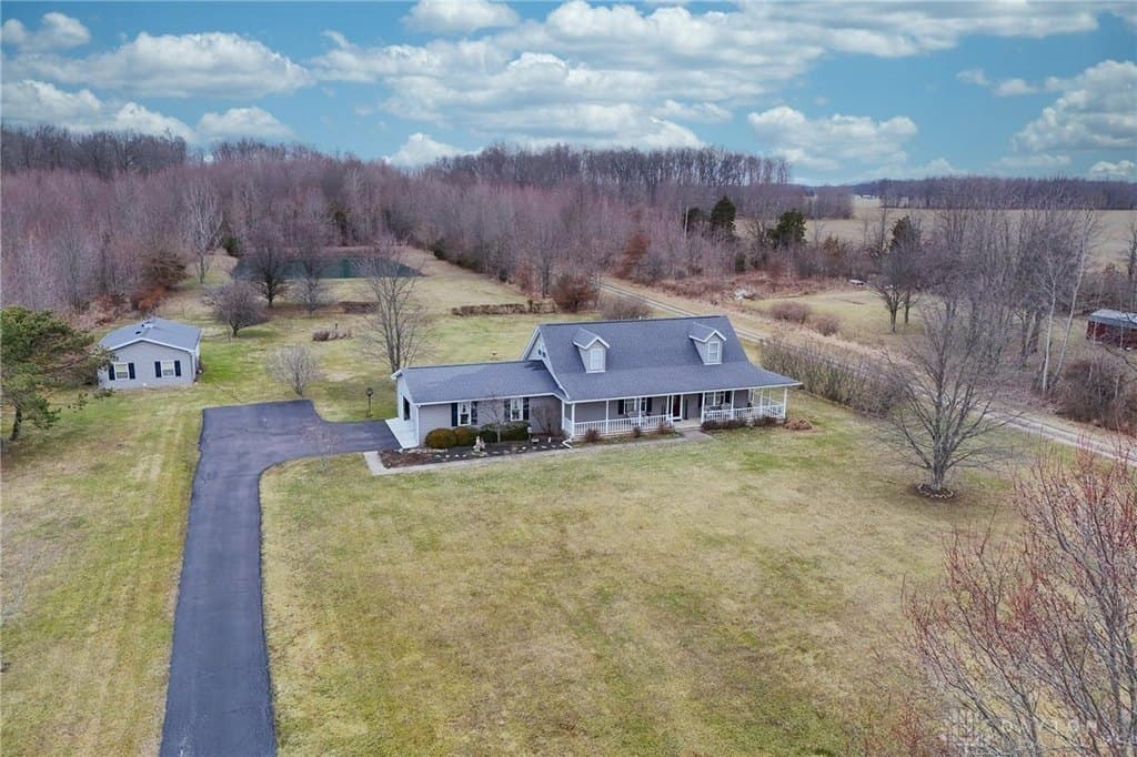 3 bedroom house for sale at 11246 State Route 730 Blanchester - $539,000