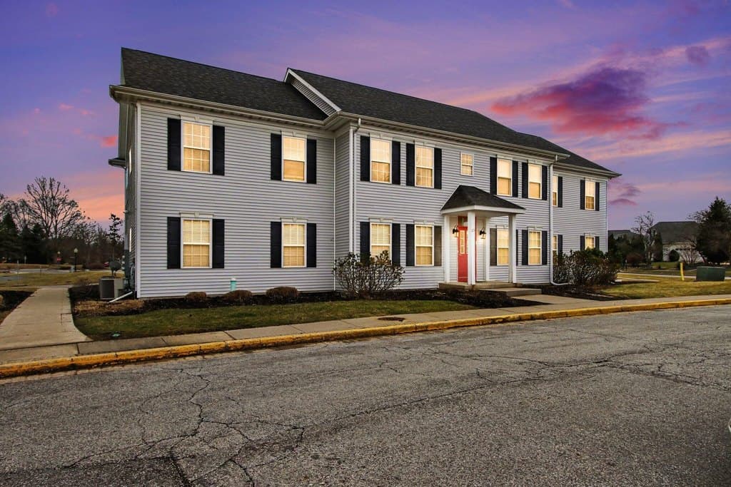 2 bedroom condo for sale at 23 Abington St Unit C Aberdeen - $219,995