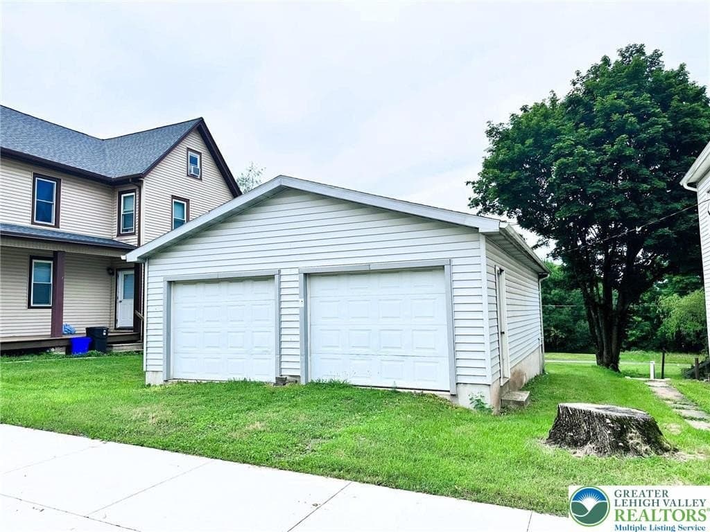 multi-family for sale at 422 White St Bowmanstown - $90,000