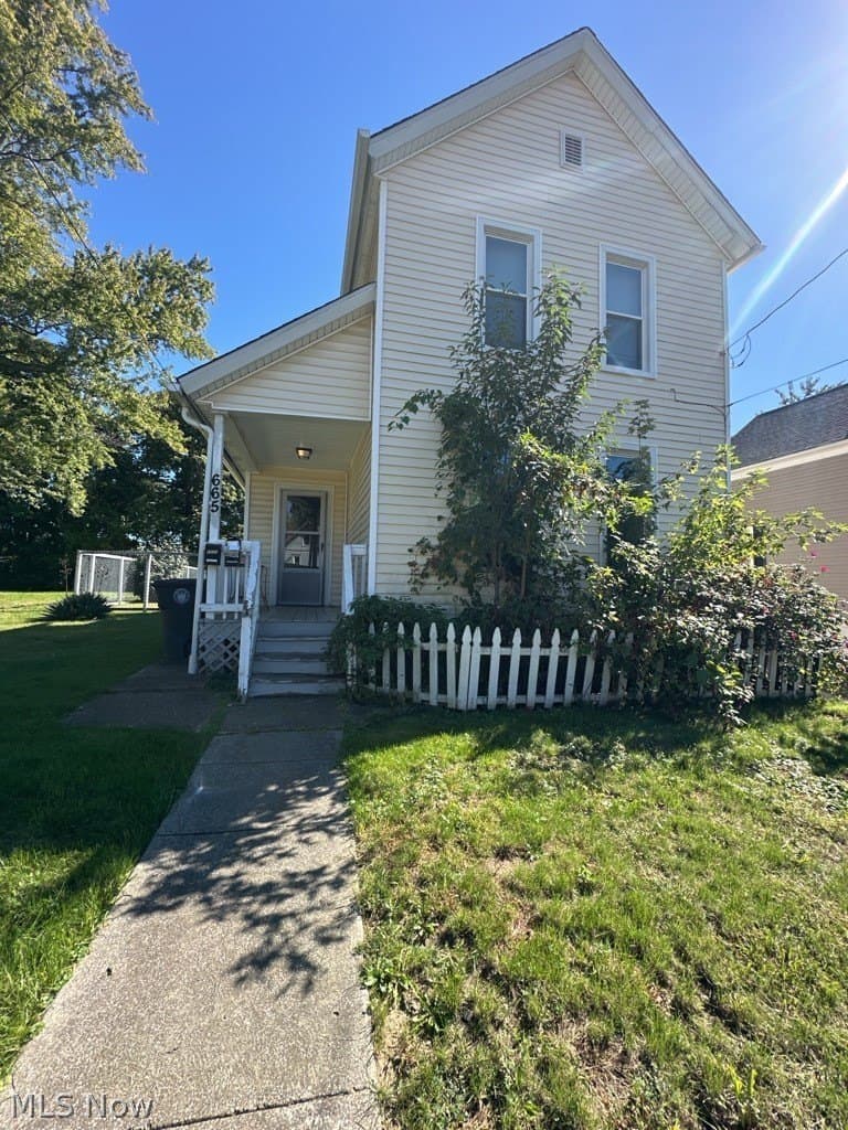 4 bedroom multi-family for sale at 665 Kling St Akron - $109,900
