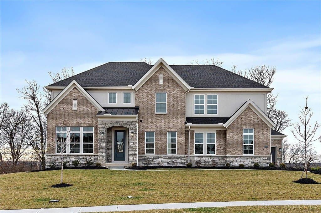 4 bedroom house for sale at 7511 Donegal Dr Addyston - $776,900