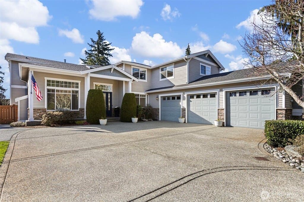 5 bedroom house for sale at 20212 Maplewood Dr Edmonds 98026 - $1,849,000