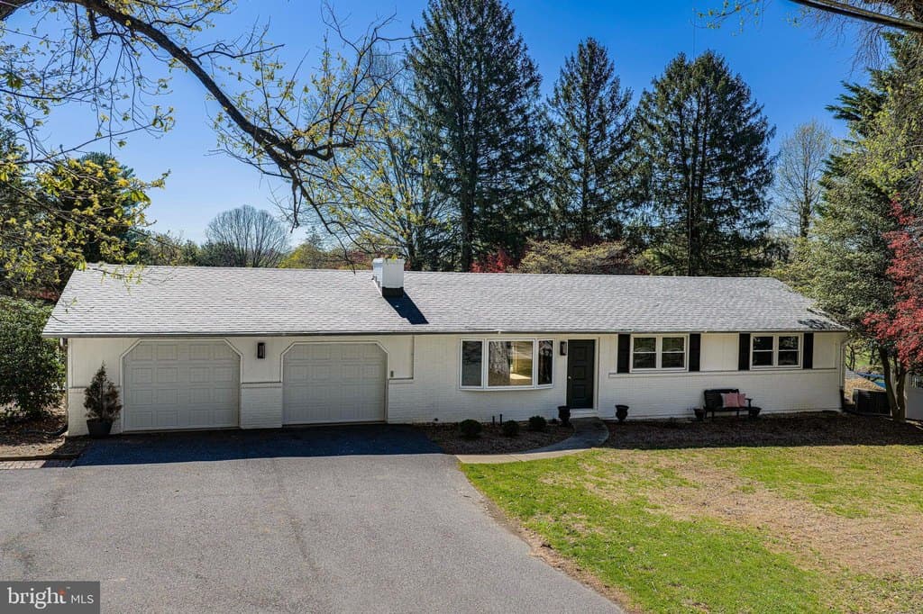 5 bedroom house for sale at 2501 Roy Ter Fallston 21047 - $500,000