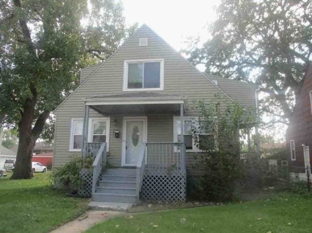 4 bedroom house for sale at 321 152nd Pl Calumet City - $120,000